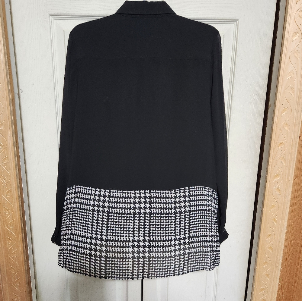 Michael Kors Black and White Button-Up Shirt - Picture 9 of 10
